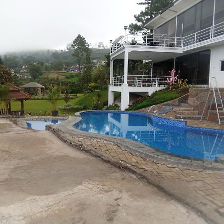 Villa Kaca 88 Cianjur Bagian luar foto