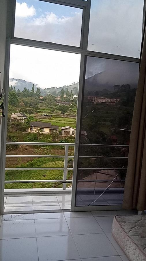 Villa Kaca 88 Cianjur Bagian luar foto