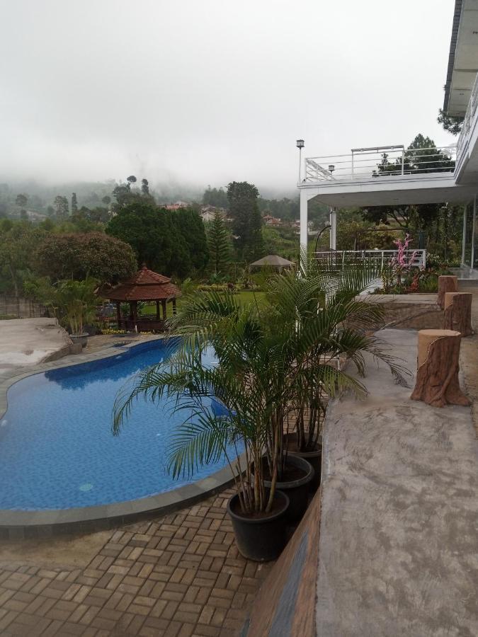 Villa Kaca 88 Cianjur Bagian luar foto